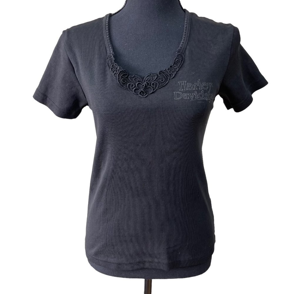 Harley Davidson Y2K VTG Black Stretchy Lace Trim V-Neck short Sleeve Top Medium
